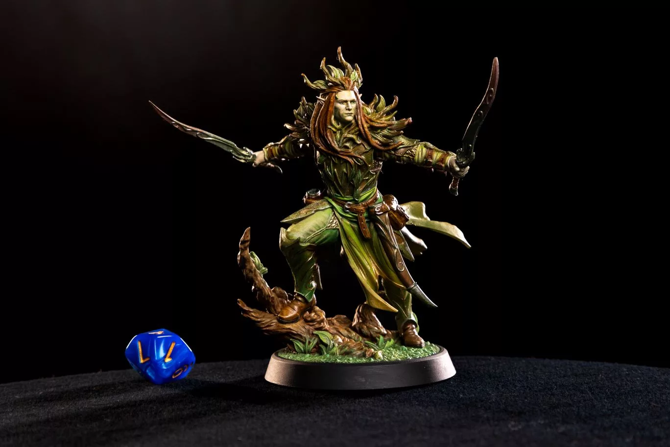 Ronin Silkhair - Eladrin Rogue - Image 2